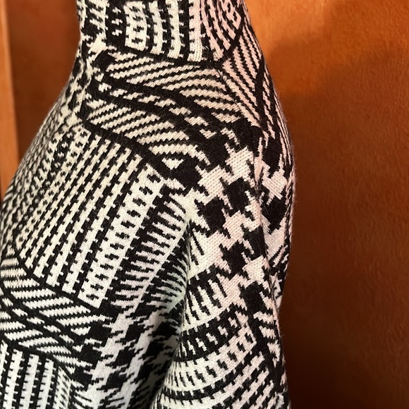 Max studio Sz XL zipped oversized turtleneck - Picture 3 of 10